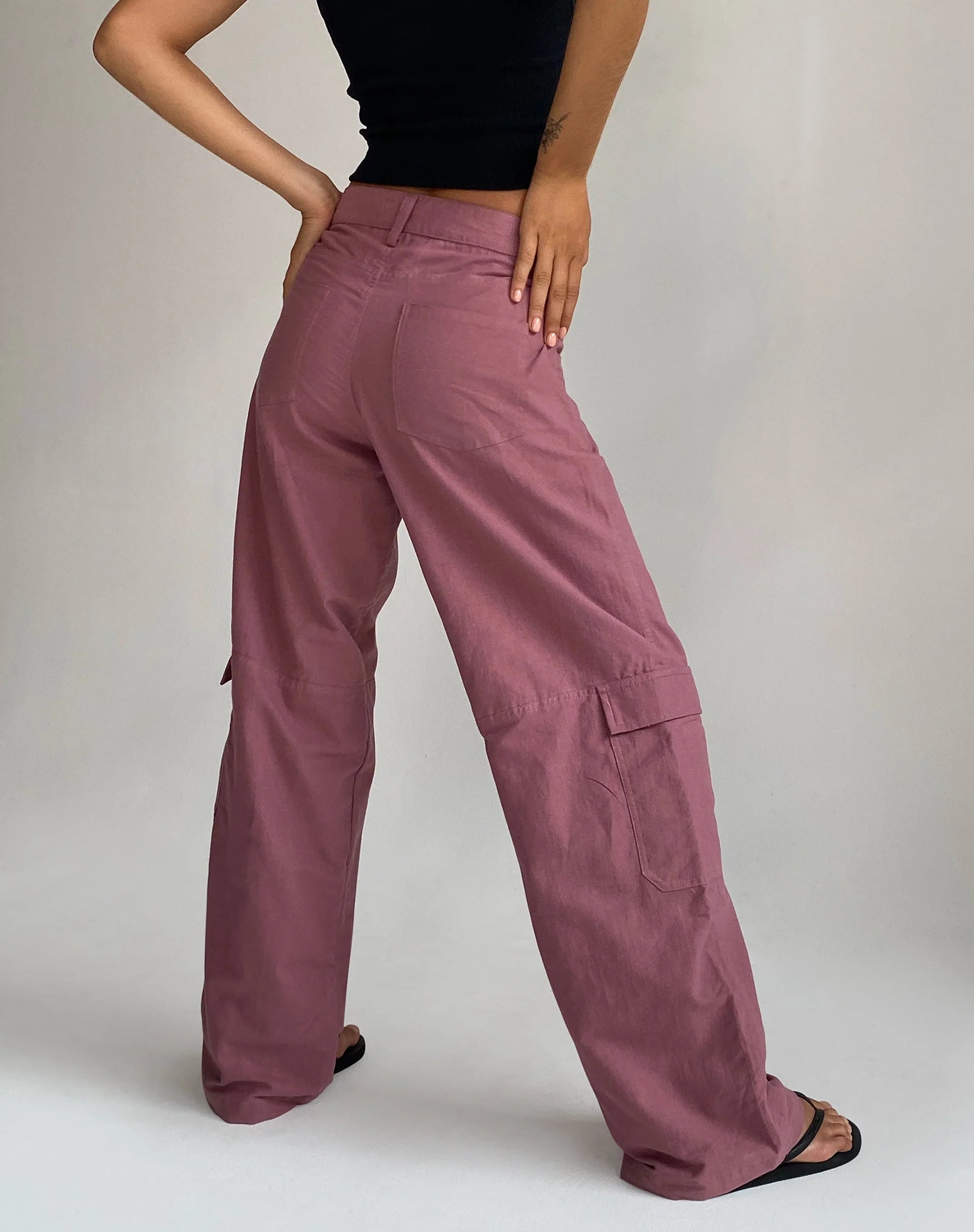 Low Rise Cargo Trouser in Mauve Linen